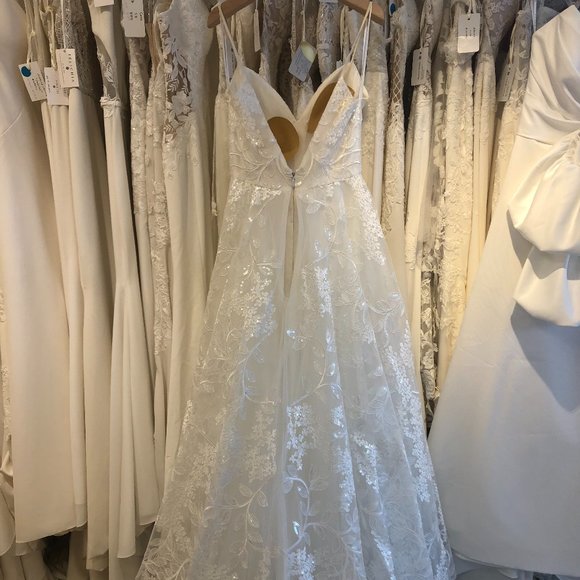 Ivory, a-line, spaghetti straps, lace all around, sequins - Picture 3 of 7